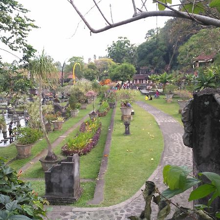Dhangin Taman Karangasem  Exterior photo