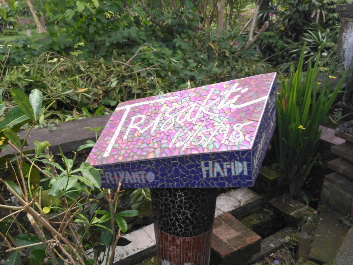 Dhangin Taman Karangasem  Exterior photo